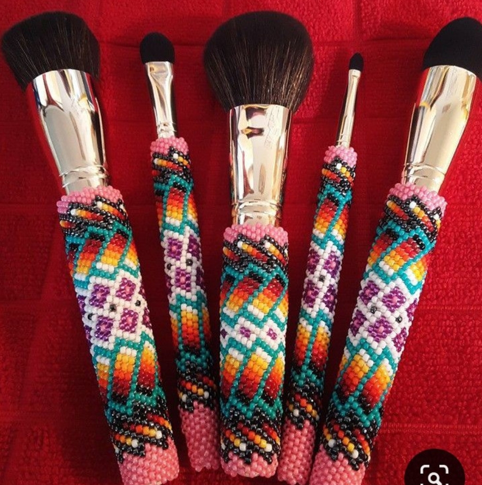 Brush beaded covers - Picture 2 of 3